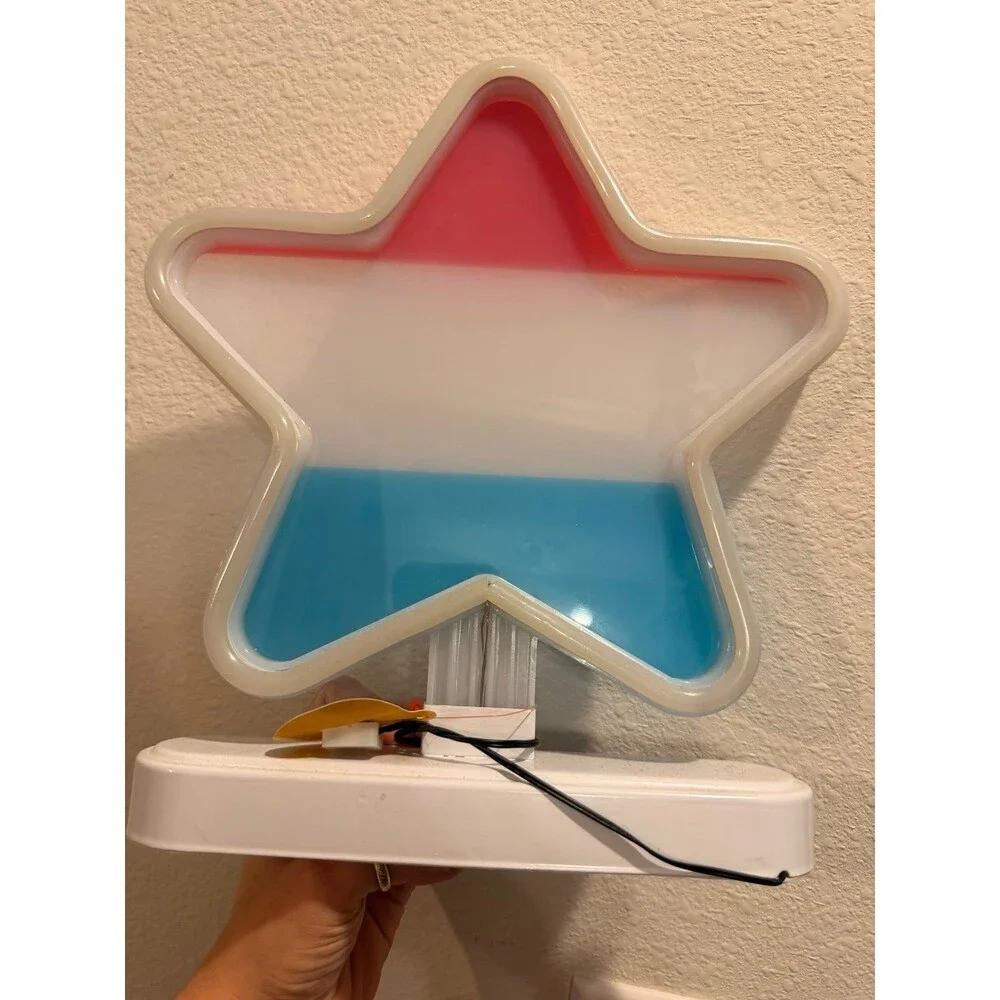 Target independence neon